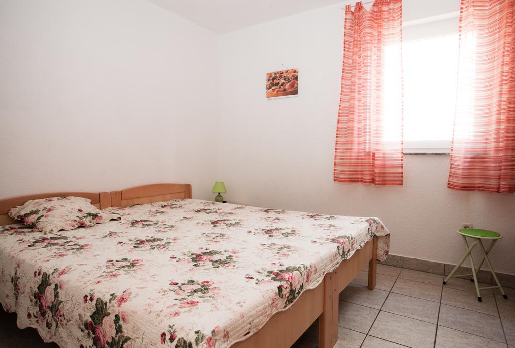 Apartments Vrgada Drage Luaran gambar